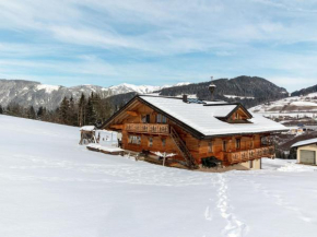 Villa on a courtyard near the ski area in Salzburg
